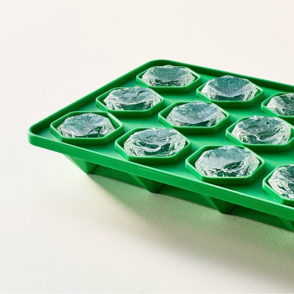 kate spade new york x Target ♠️ Green Gem Ice Cube Molding Tray 💎💎💎 18 per tray
